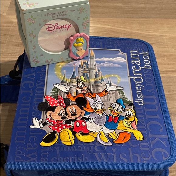 Walt Disney Other - Disney Dreams Souvenir Autograph Photo Pin Collectors Binder New W/photo Cube